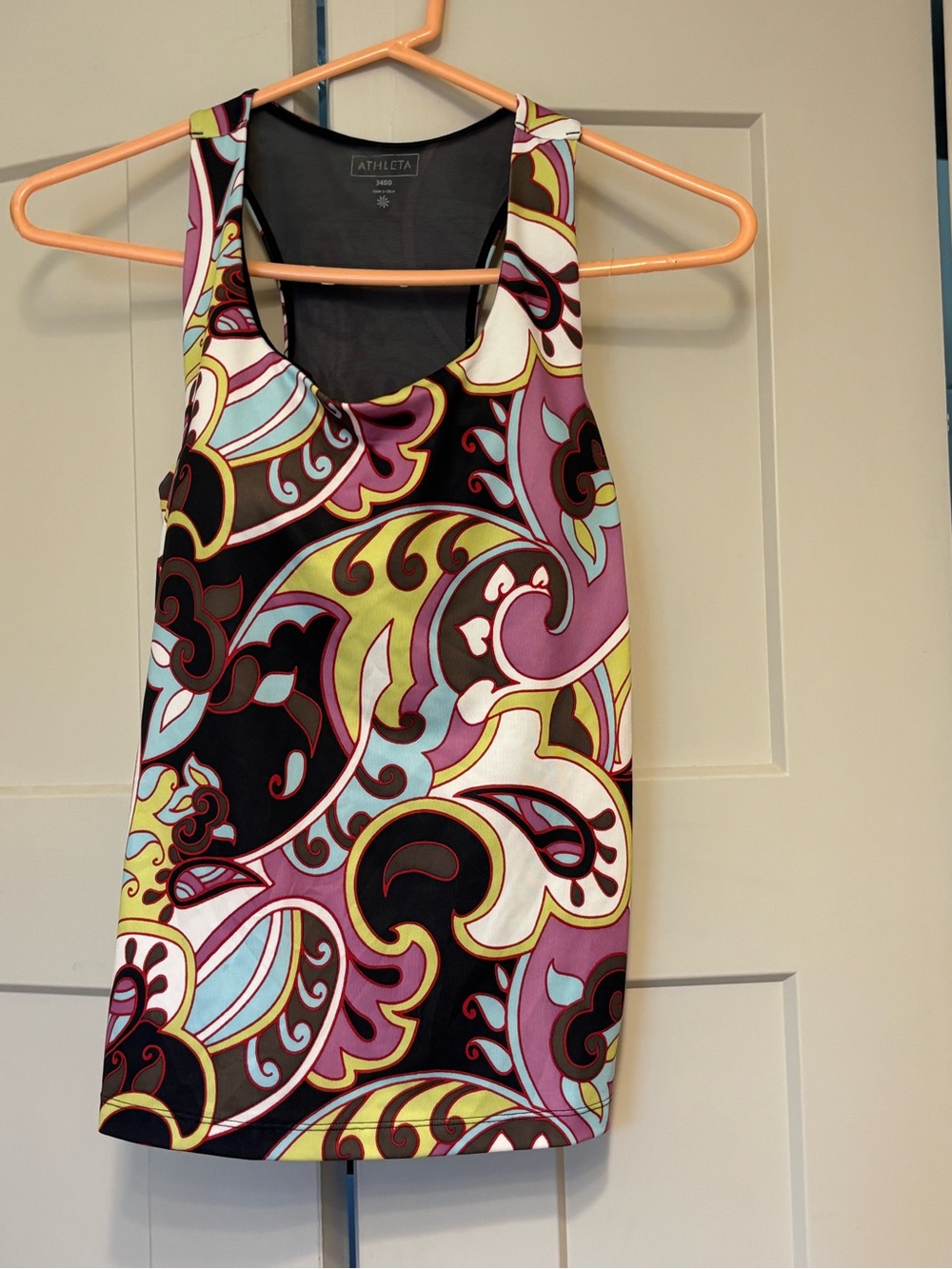 Athleta tank with built in bra
